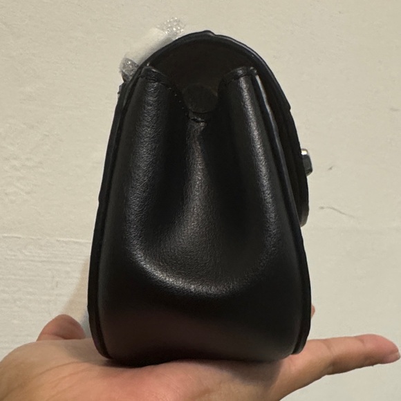 Coach Turn Lock with Chain - Picture 5 of 11